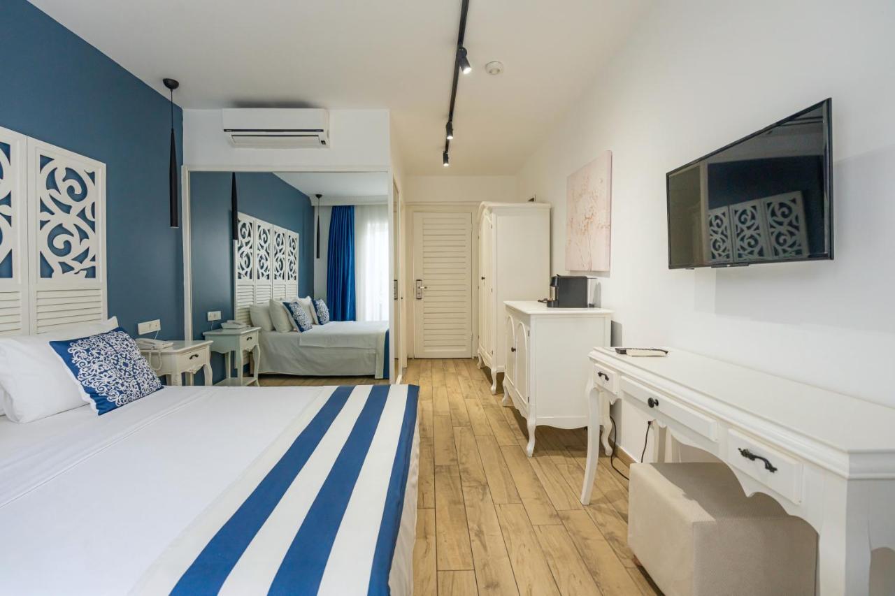 Double or Twin Room Land View,1588097436:JPEG